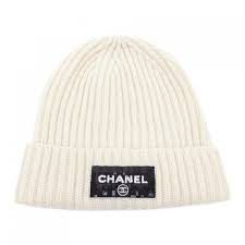 CHANEL ホワイトのニットキャップ